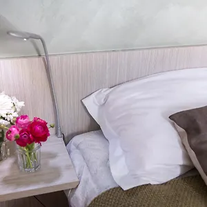 https://ivanhoe.it-romehotels.com