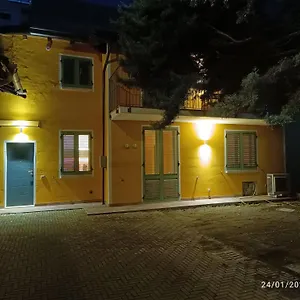  Appartement Un Angolo A Milano... Italie